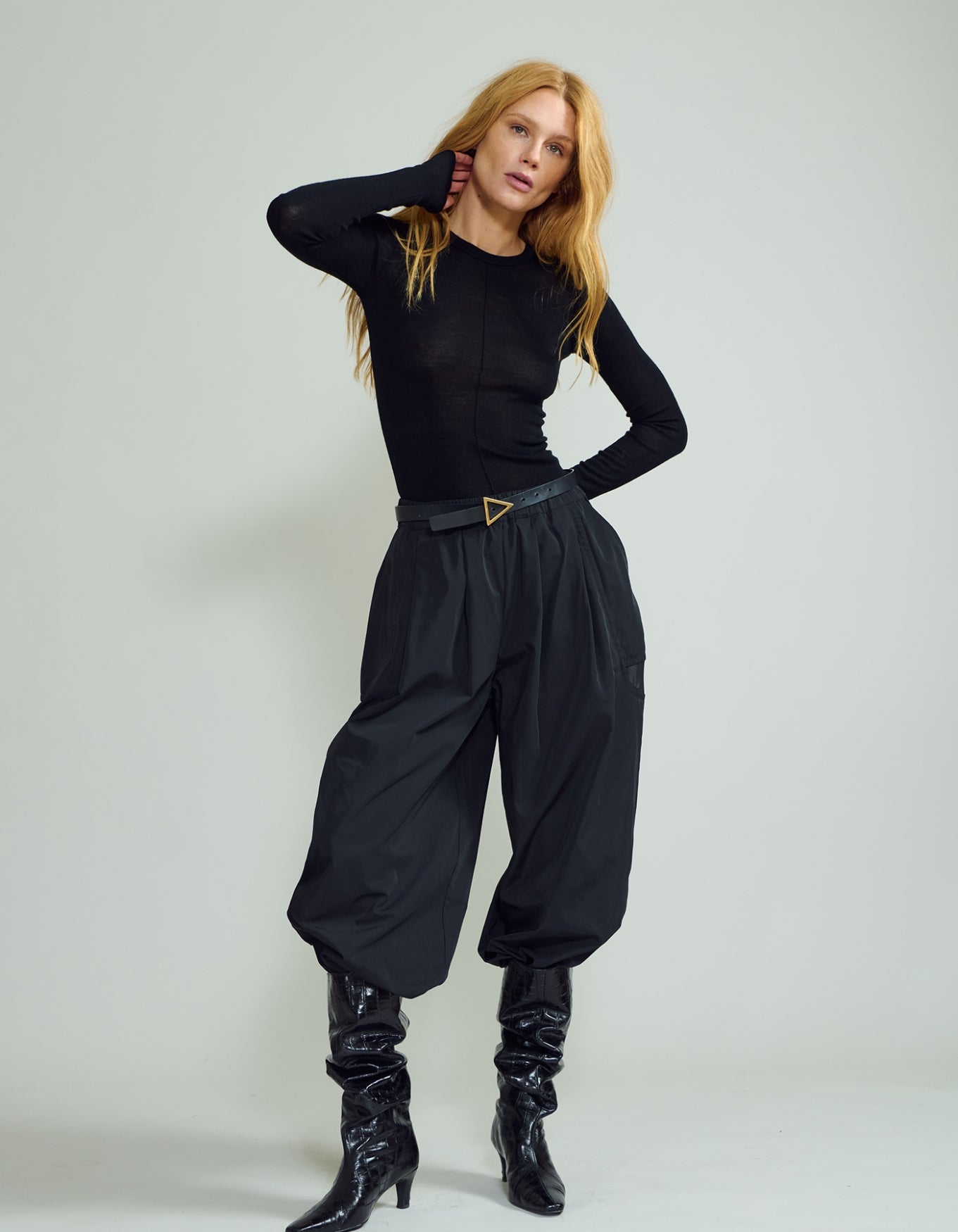Top Island Glow | Black