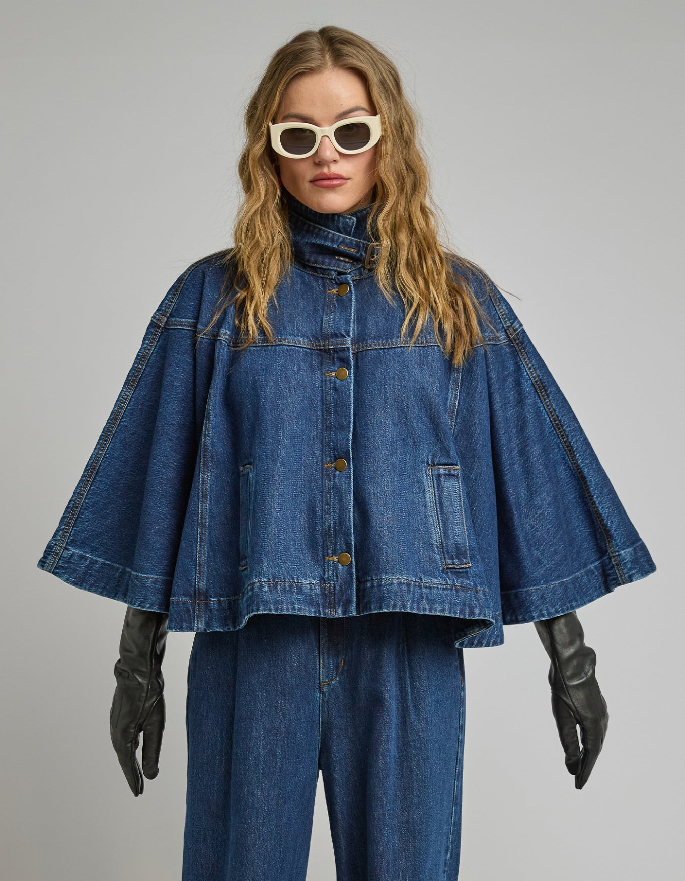Cape Rue Cortot | Indigo