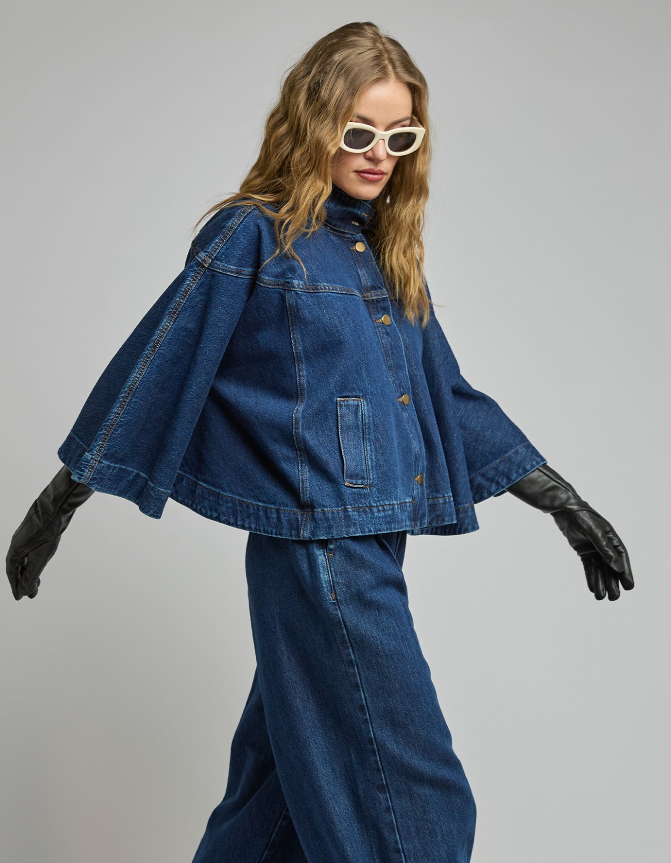 Cape Rue Cortot | Indigo